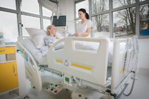 ICU看護師の年収はどのくらいが一般的ですか？