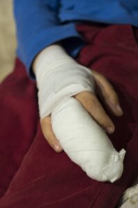 病院で看護師が年収アップを目指すためのポイントは？