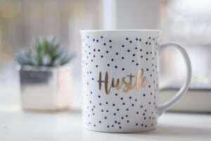 仕事のストレスで転職を迷っているあなたへ、どうするべき？